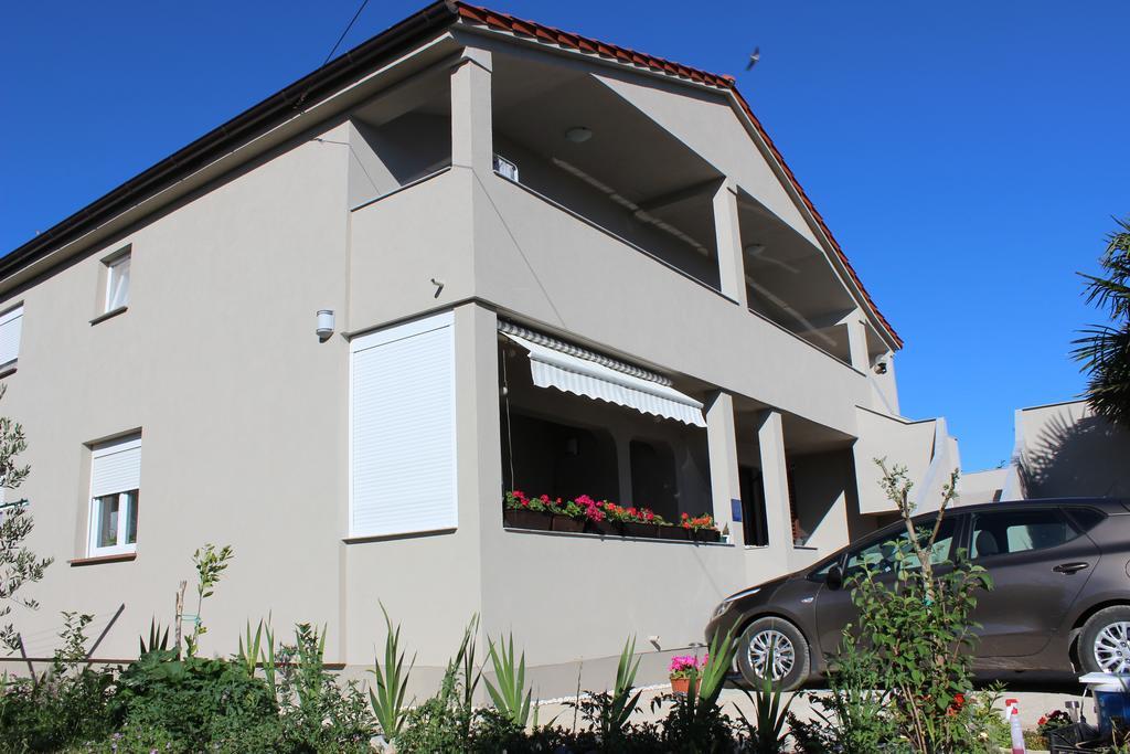 Pezic Apartment
