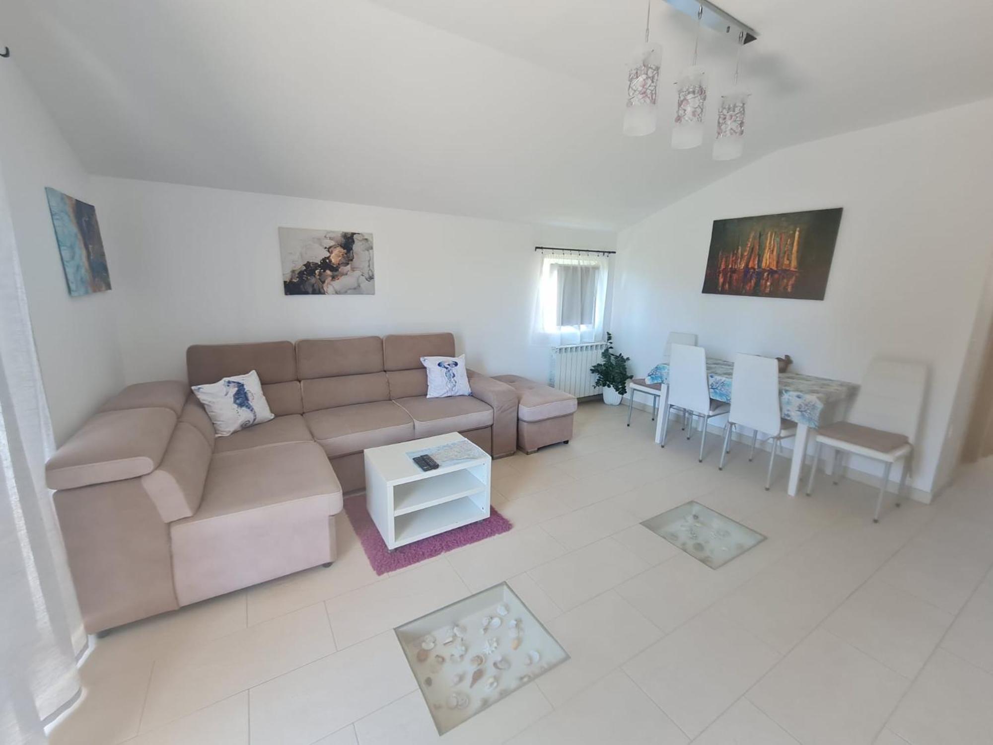 Apartment Pezic *