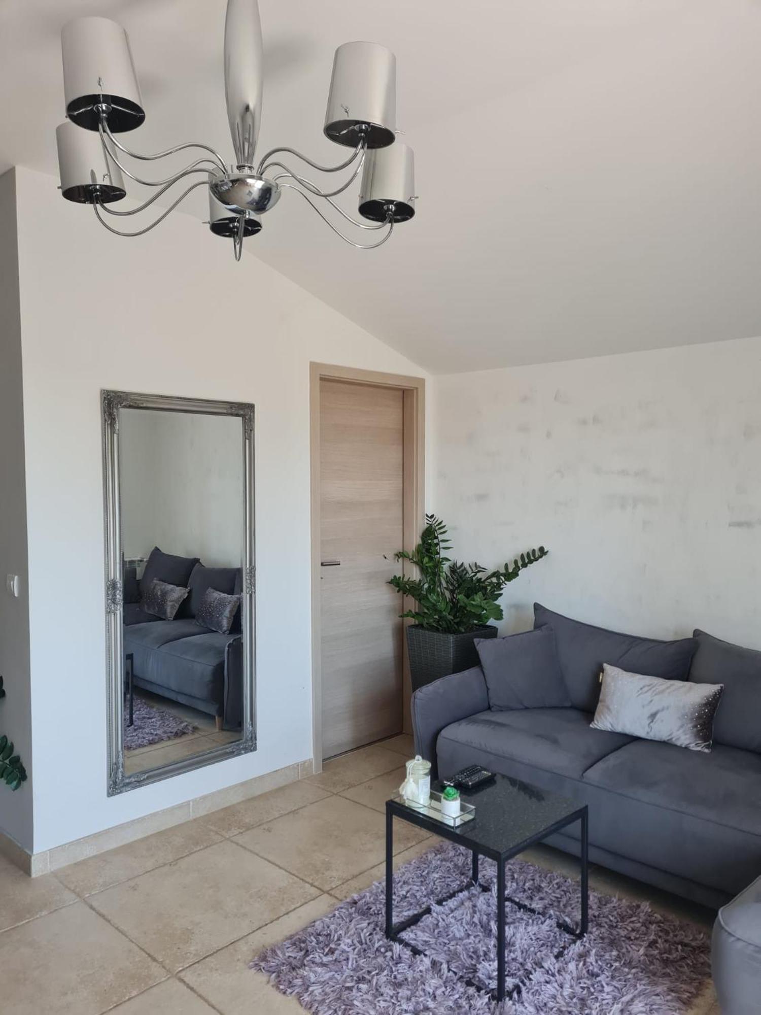 Pezic Apartment *
